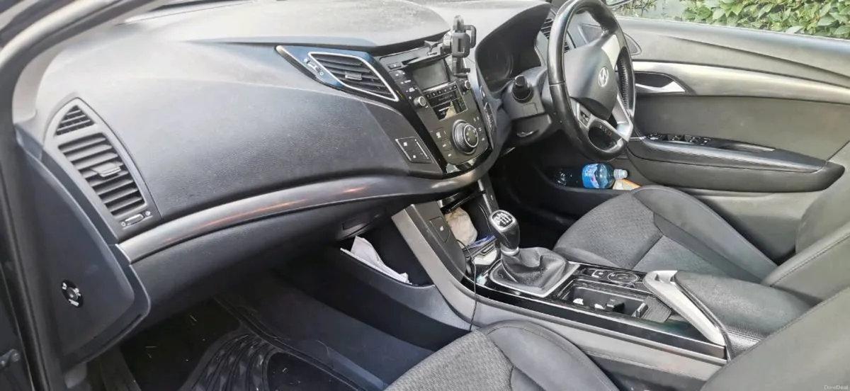 Hyundai i40 2014 1.7 CRDI - Image 3