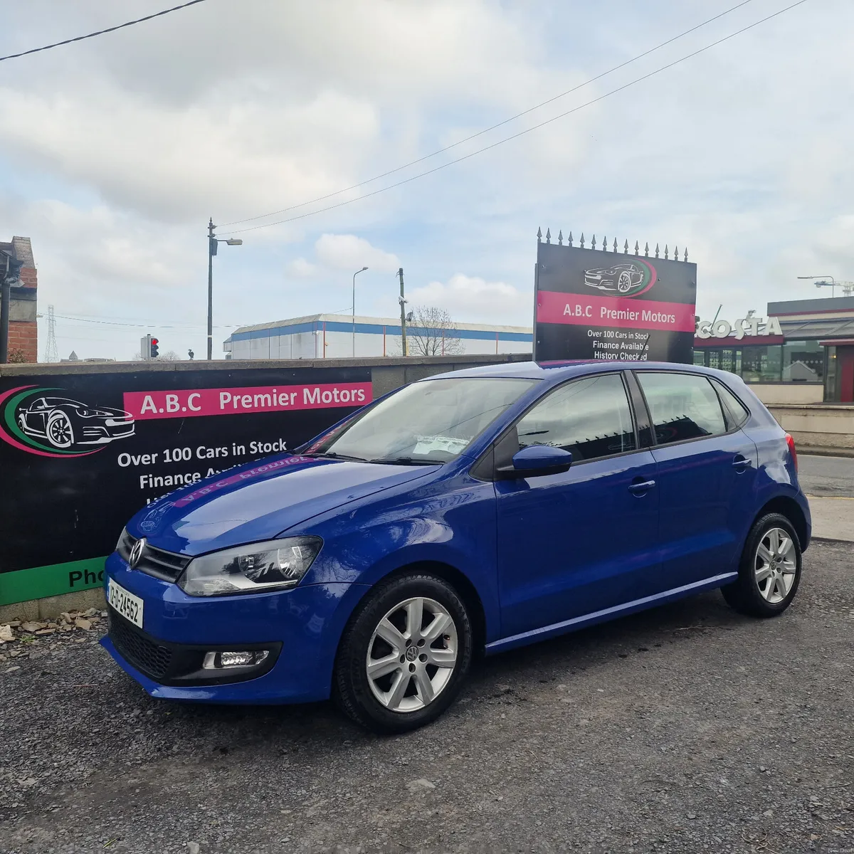 Volkswagen Polo 2012 Automatic - Image 3