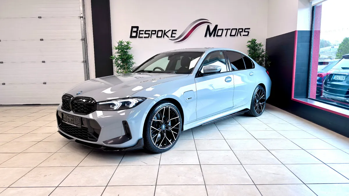 BMW 330E MSPORT - Image 1