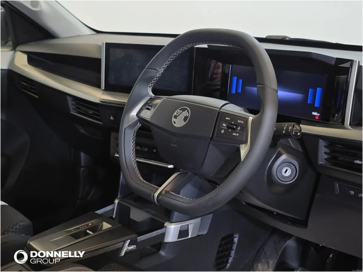 Vauxhall Frontera Electric Estate GS - Image 4