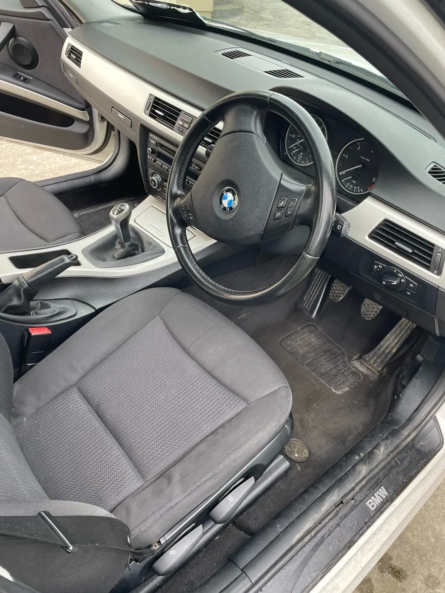 BMW 320d - Image 4