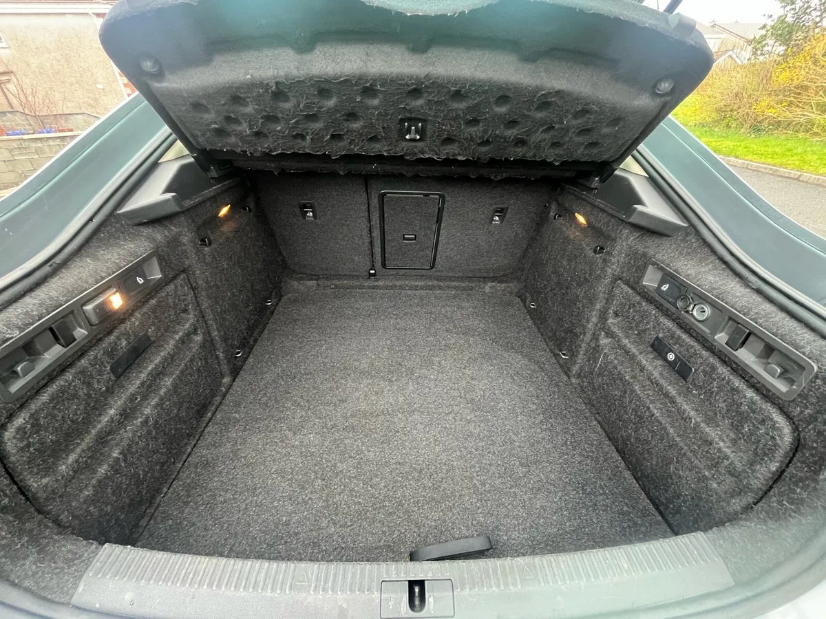 Skoda Superb - Image 2