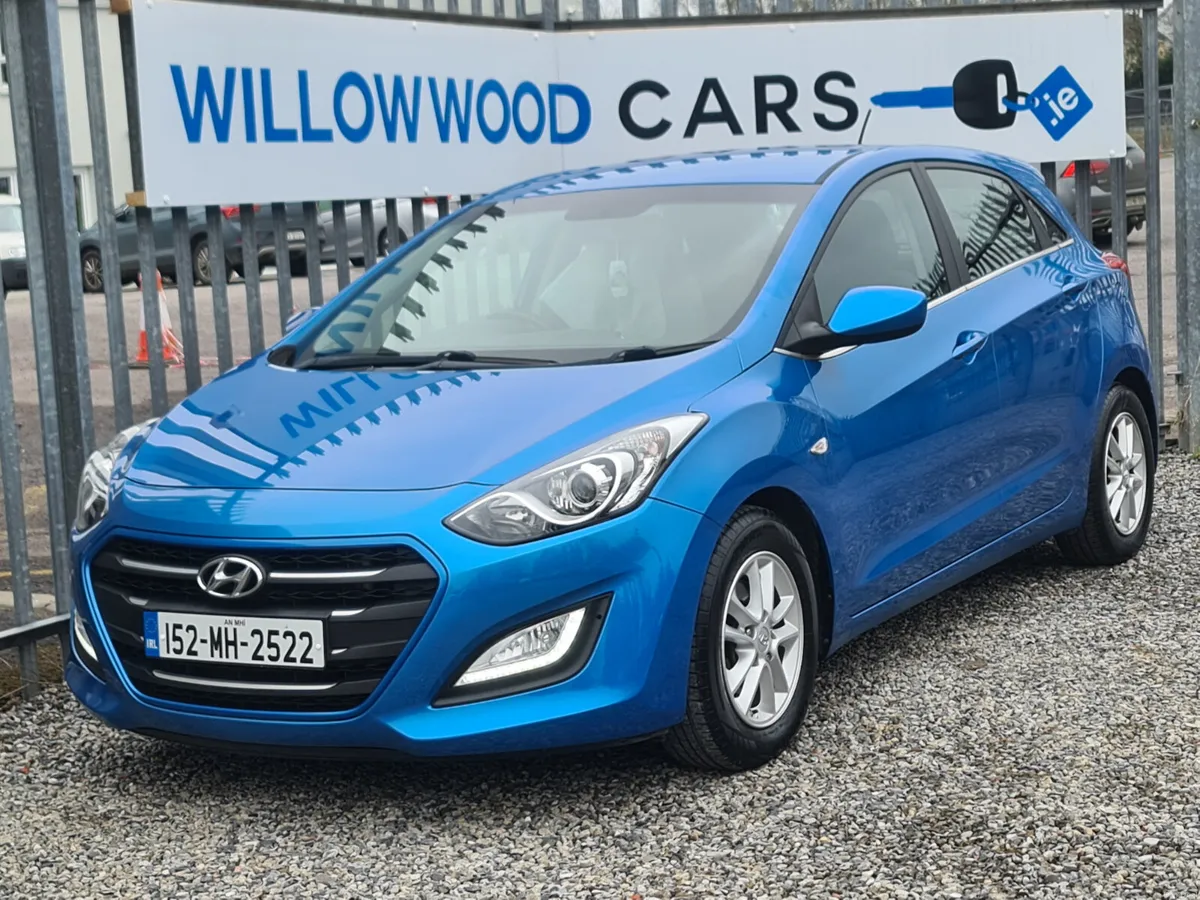Hyundai i30 1.6crdi 5dr deluxe 2015 low miles - Image 1