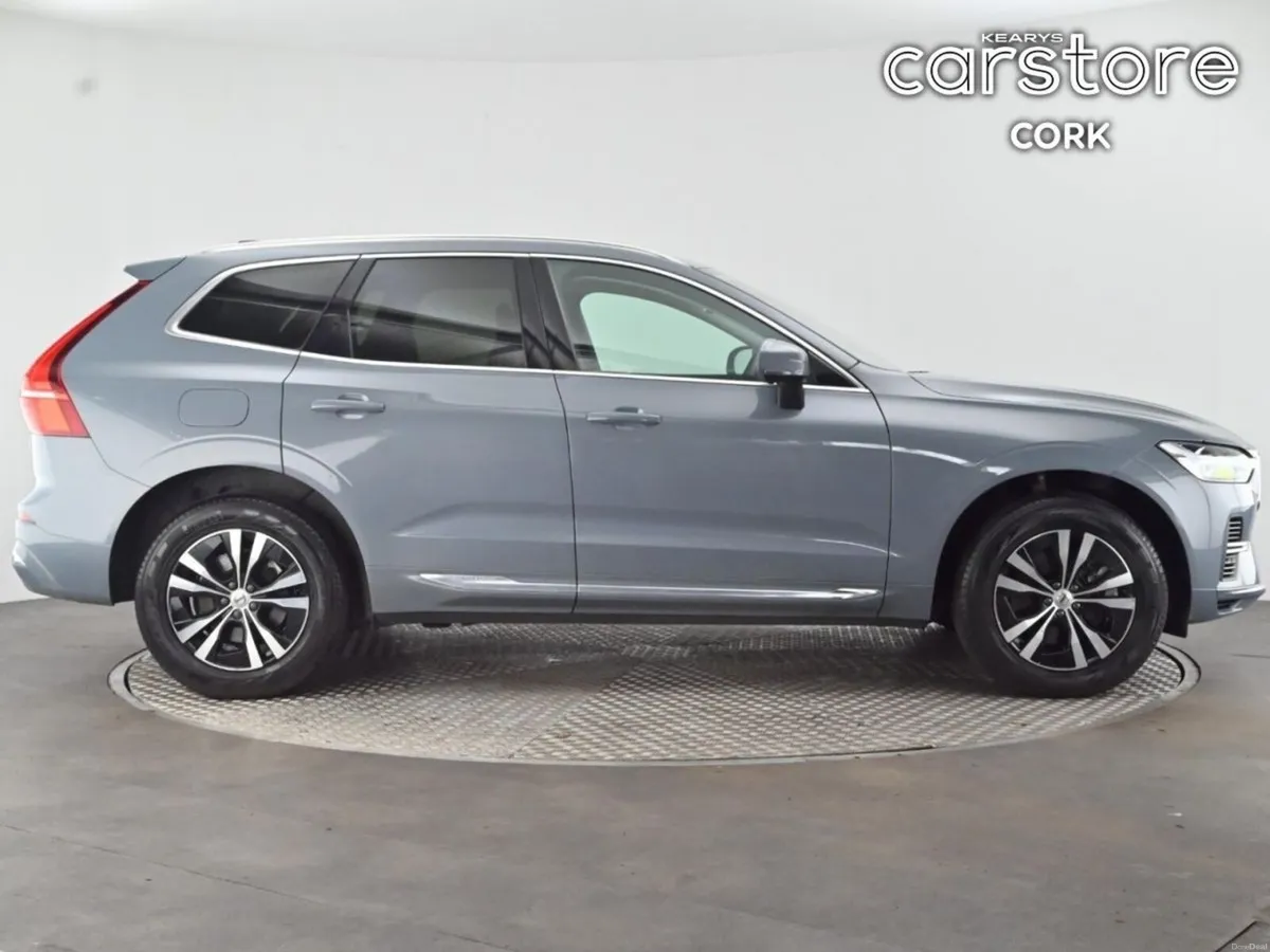 Volvo XC60 T6 Recharge PHEV 350hp AT8 Core - Image 2