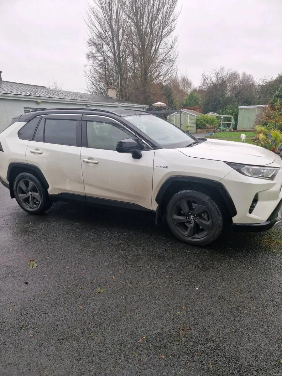 Toyota RAV4 - Image 1