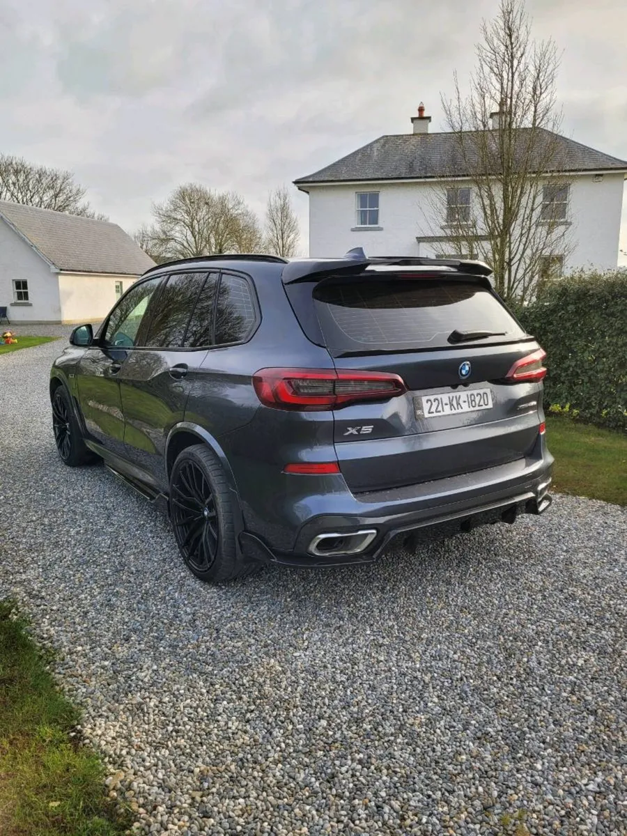 BMW X5 45e    low mileage - Image 2