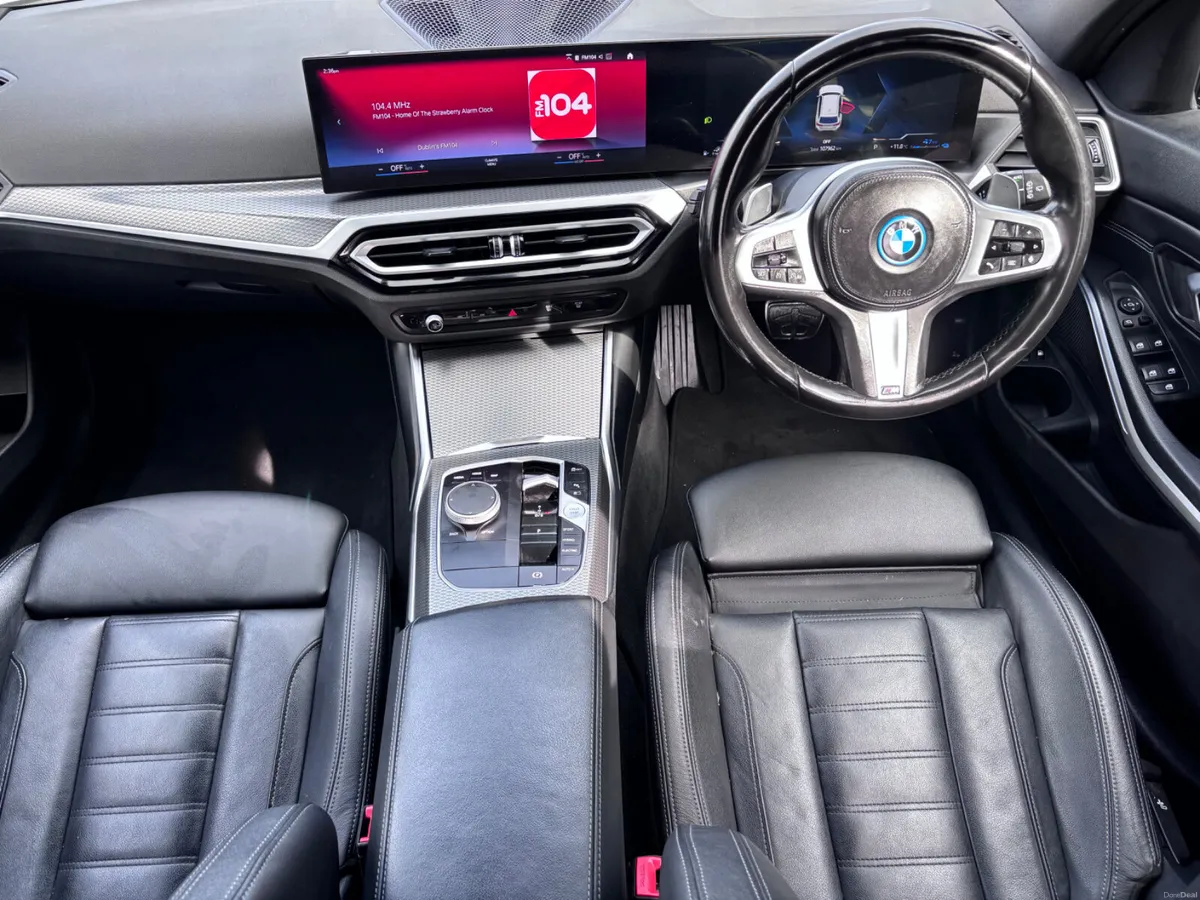 BMW 3 SERIES 330e M SPORT AUTO HYBRID ESTATE - Image 3