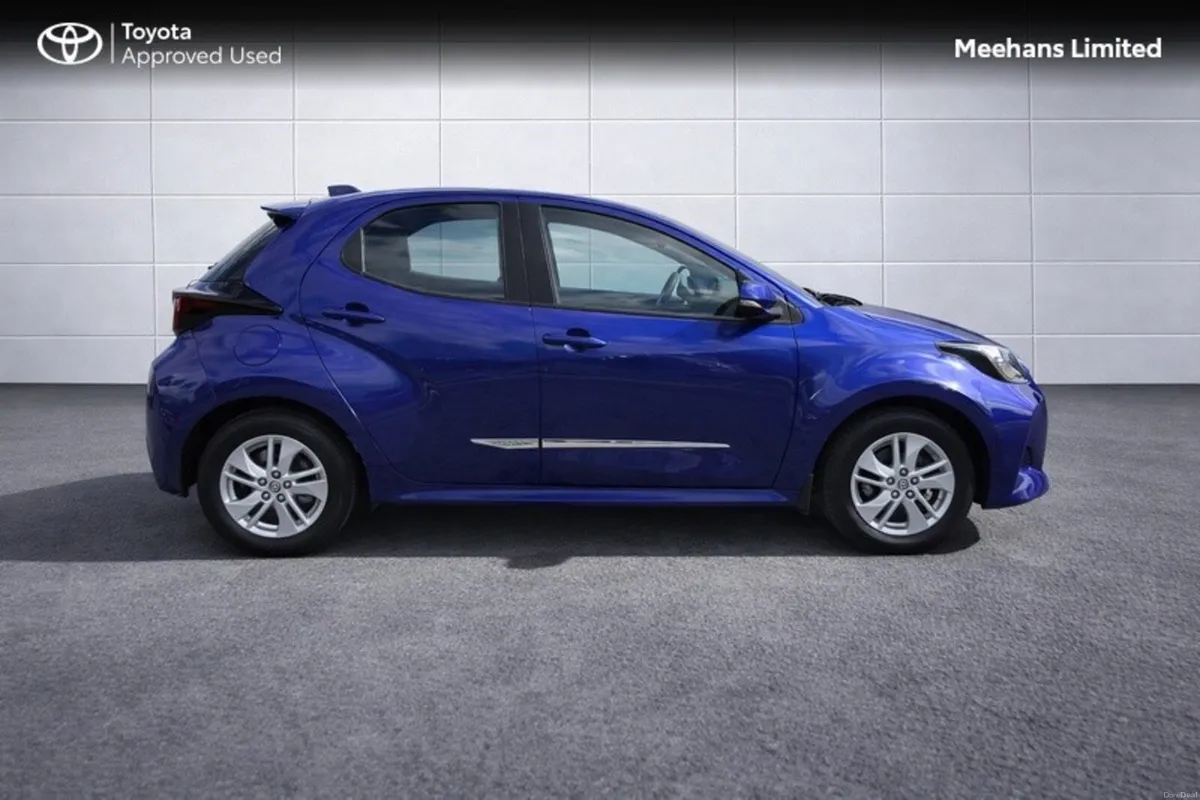 Toyota Yaris YARIS 1.0 LUNA - Image 3