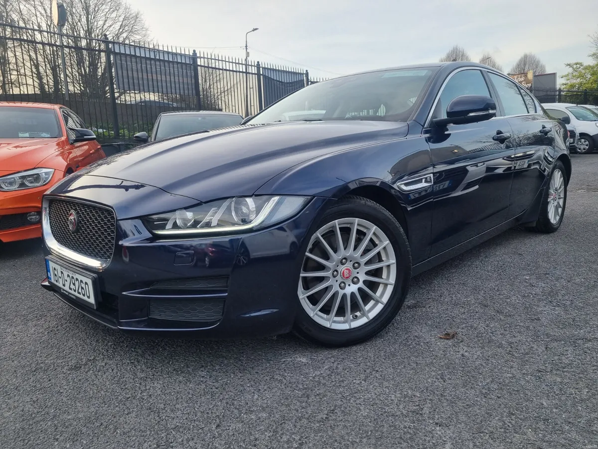 Jaguar XE 2016 - Image 3