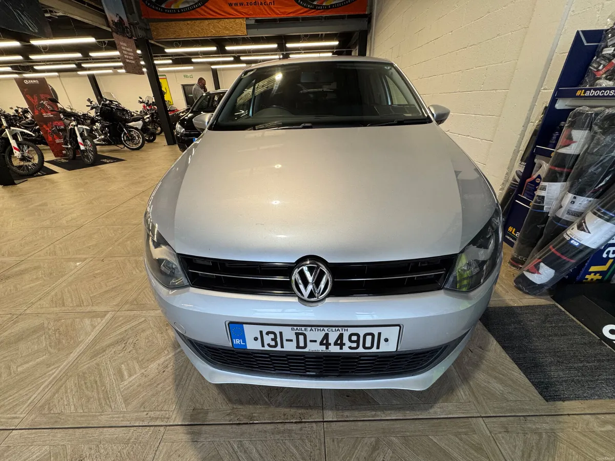 Volkswagen Polo 2013 AUTO - Image 4
