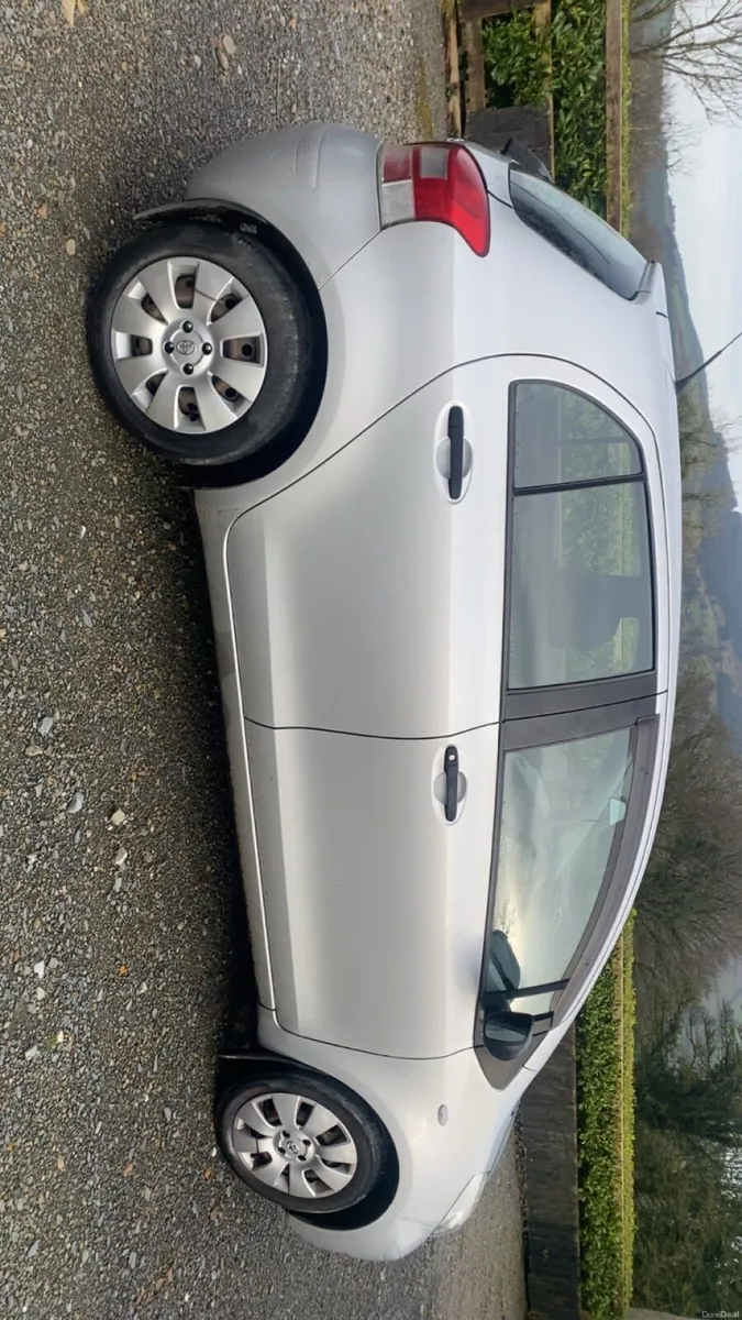 Toyota Yaris - Image 3