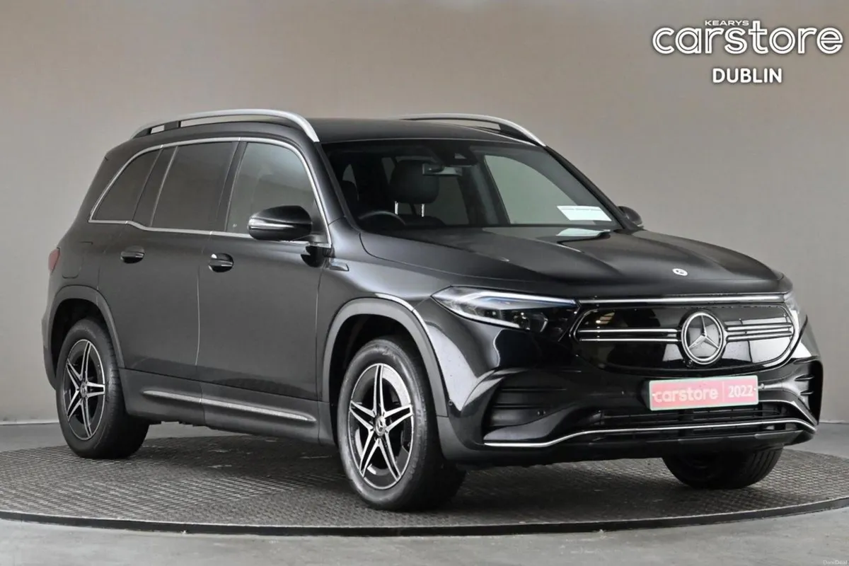 Mercedes-Benz EQB 300 AMG LINE 4MATIC 7SEATS - Image 1