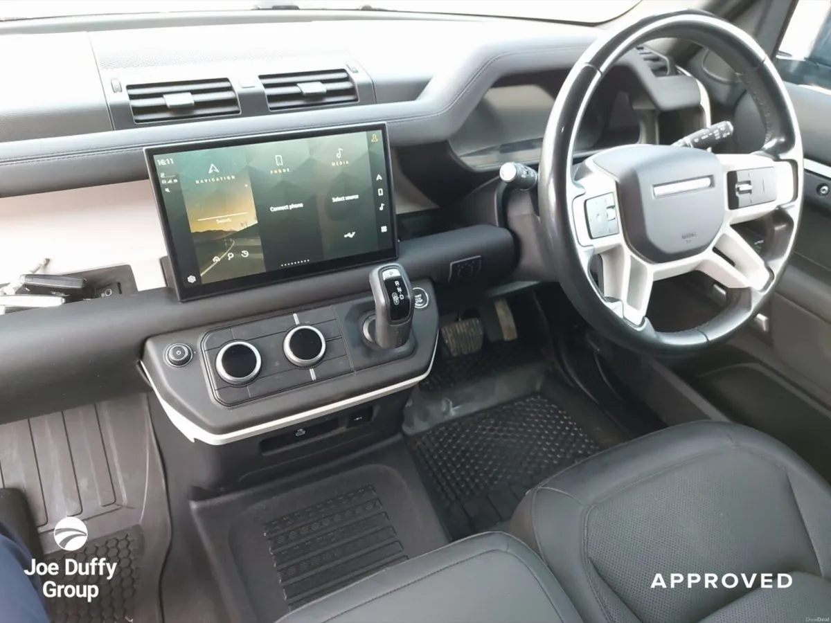 Land Rover Defender *SOLD* 3.0 D250 S HARD TOP - Image 4