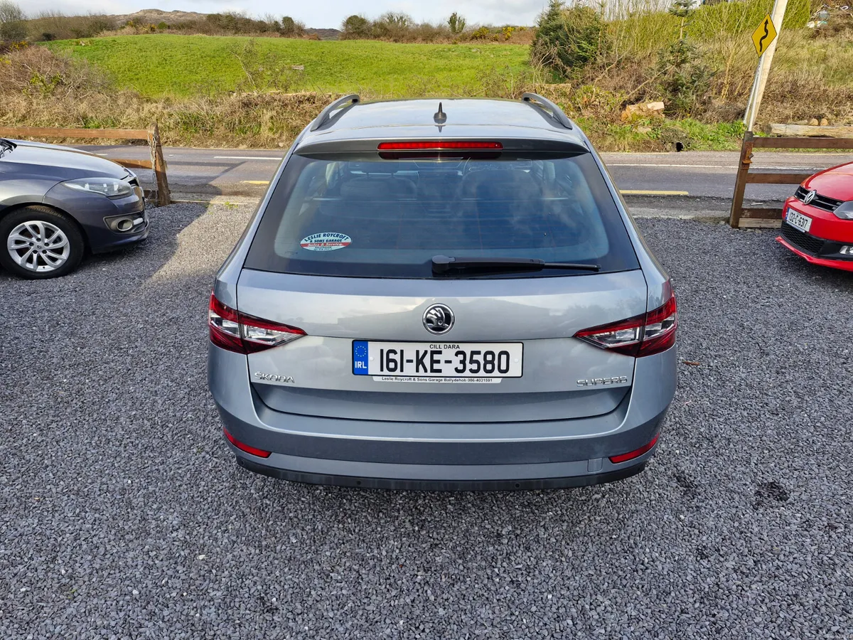 Skoda Superb 2016 - Image 4