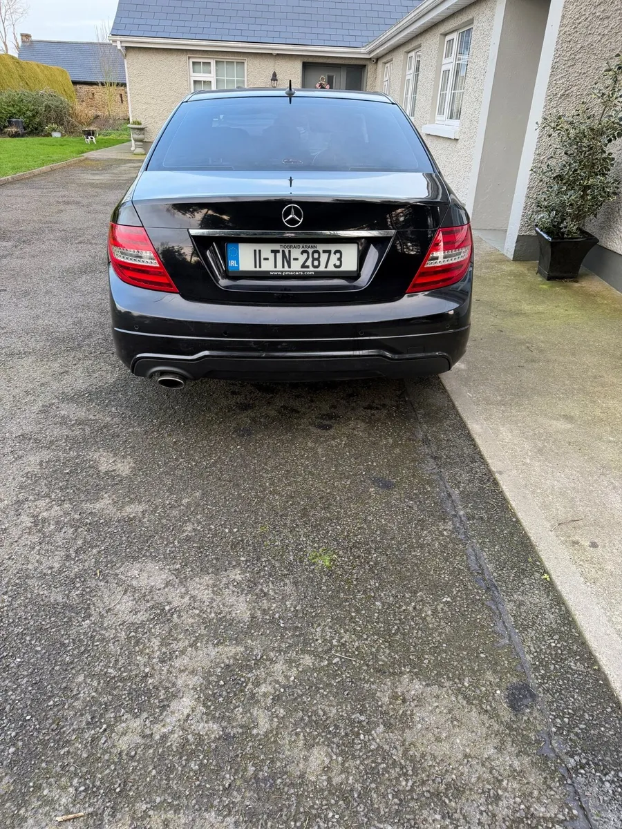 Mercedes-Benz C-Class 2011 - Image 4