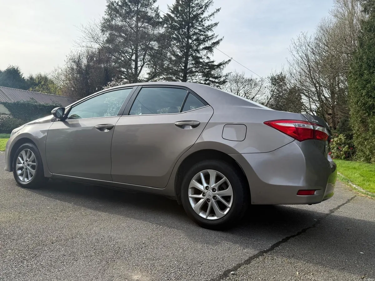 2016 Toyota Corolla Luna 226,000 KM 1.4 Diesel - Image 3