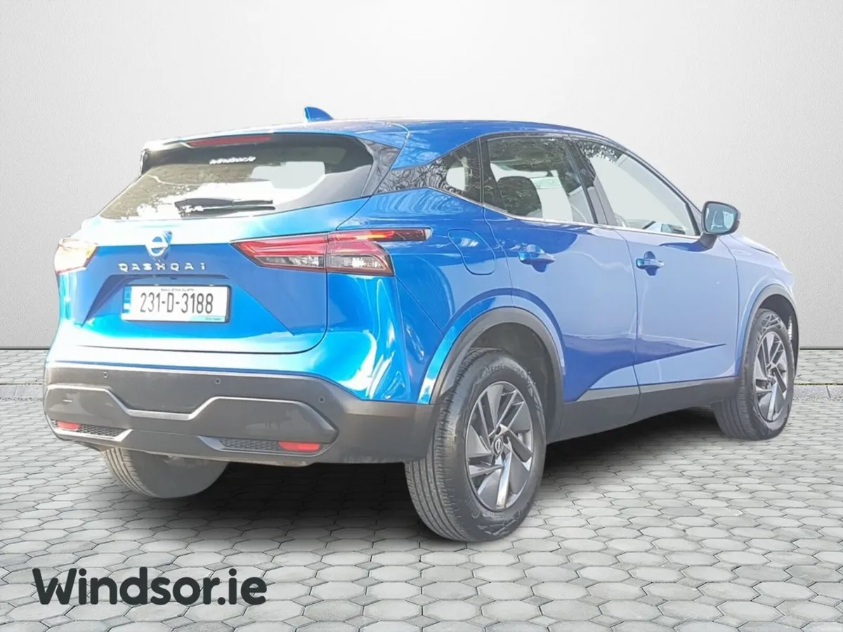 Nissan Qashqai 1.3 PET MILD HYBRID SV **€3,000 Scr - Image 3
