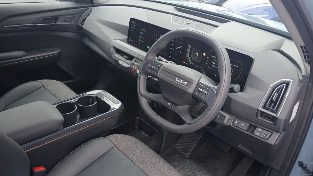Kia EV5 Earth 2 **SAT NAV, HEATED FRONT & REAR SEA - Image 3