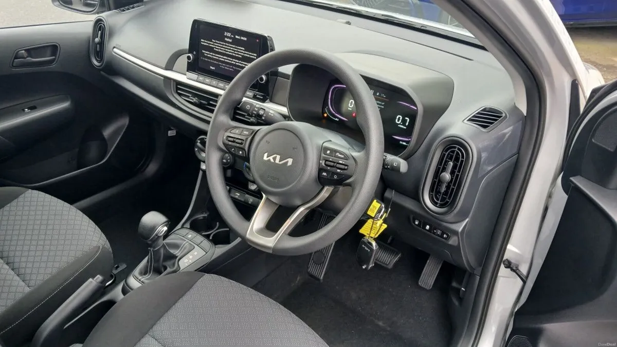 Kia Picanto 1.0 **REAR VIEW CAMERA, AUTOMATIC, FIN - Image 5
