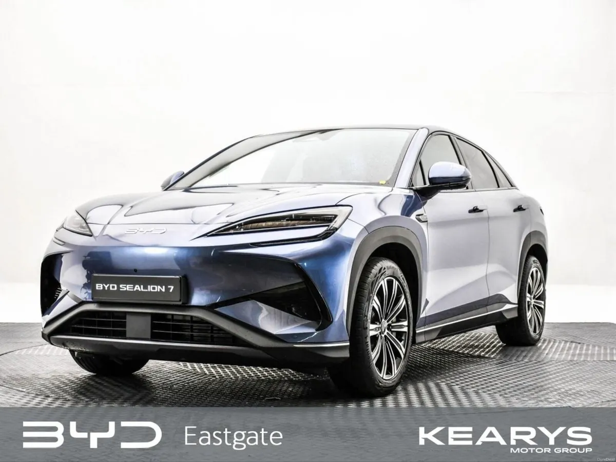 BYD SEALION 7 DESIGN AWD Pan roof, heated seats, h - Image 3