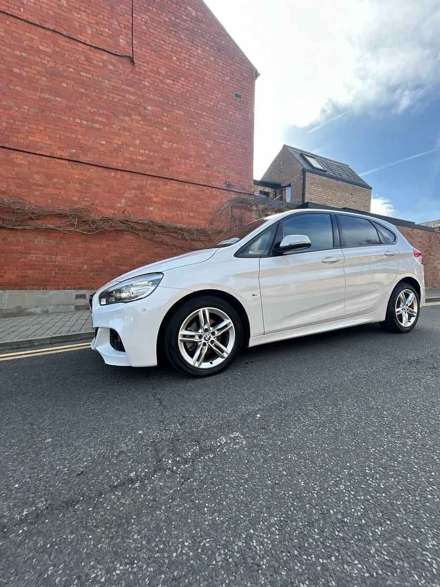 181 BMW 2 series M-Sport 61,000km Nct 05/27 - Image 2