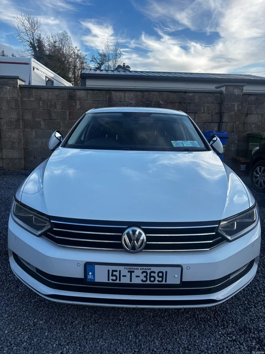 2015 Volkswagen Passat 2.0 TDI Highline BlueMotion - Image 3