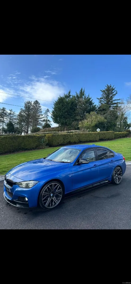 BMW 3-Series 2017 - Image 2