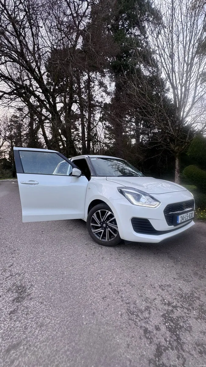 Suzuki Swift 1,2 Dualjet HYBRID SZ-L - Image 3