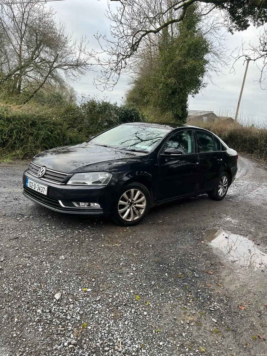 Volkswagen Passat - Image 2