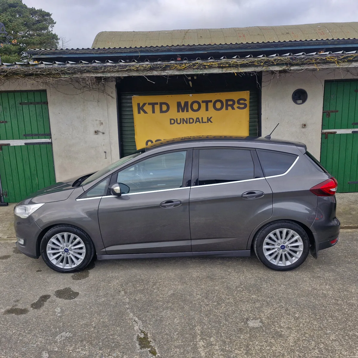 Ford C-Max 2018 - Image 2