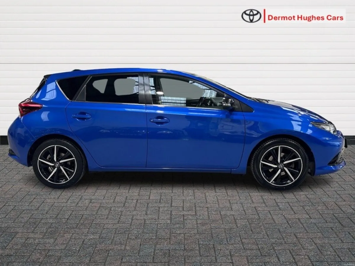 Toyota Auris 1.2 D-4T LUNA SPORT - Image 3