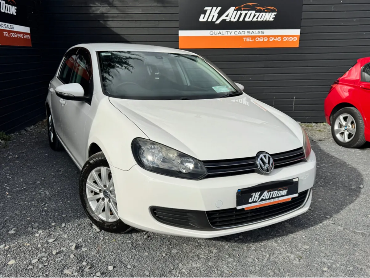 Volkswagen Golf 1.2 TFSI AUTO 5DR - Image 1