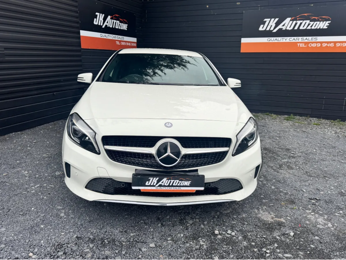 Mercedes-Benz A-Class A180 1.6 AUTO 5DR - Image 2
