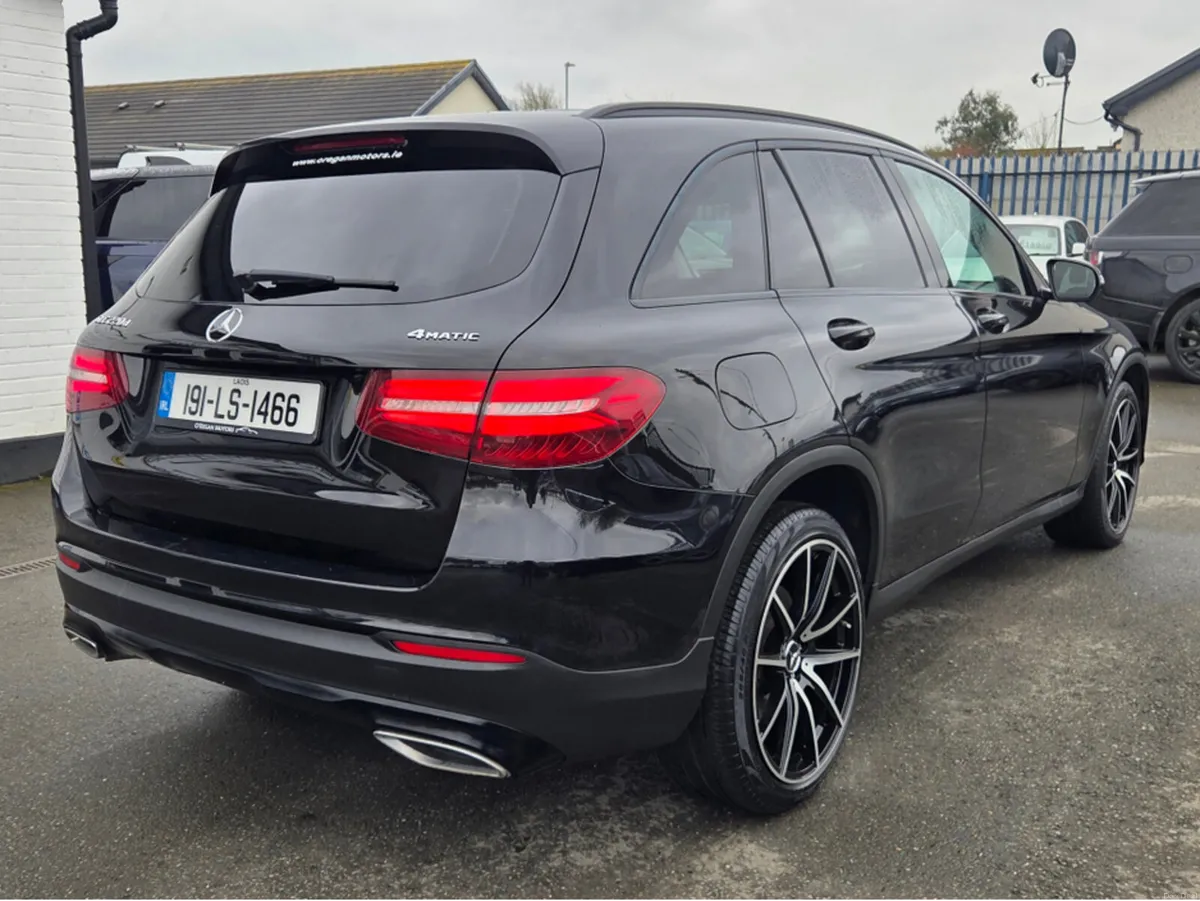 Mercedes-Benz GLC 220D URBAN EDITION  4-MATIC - Image 4