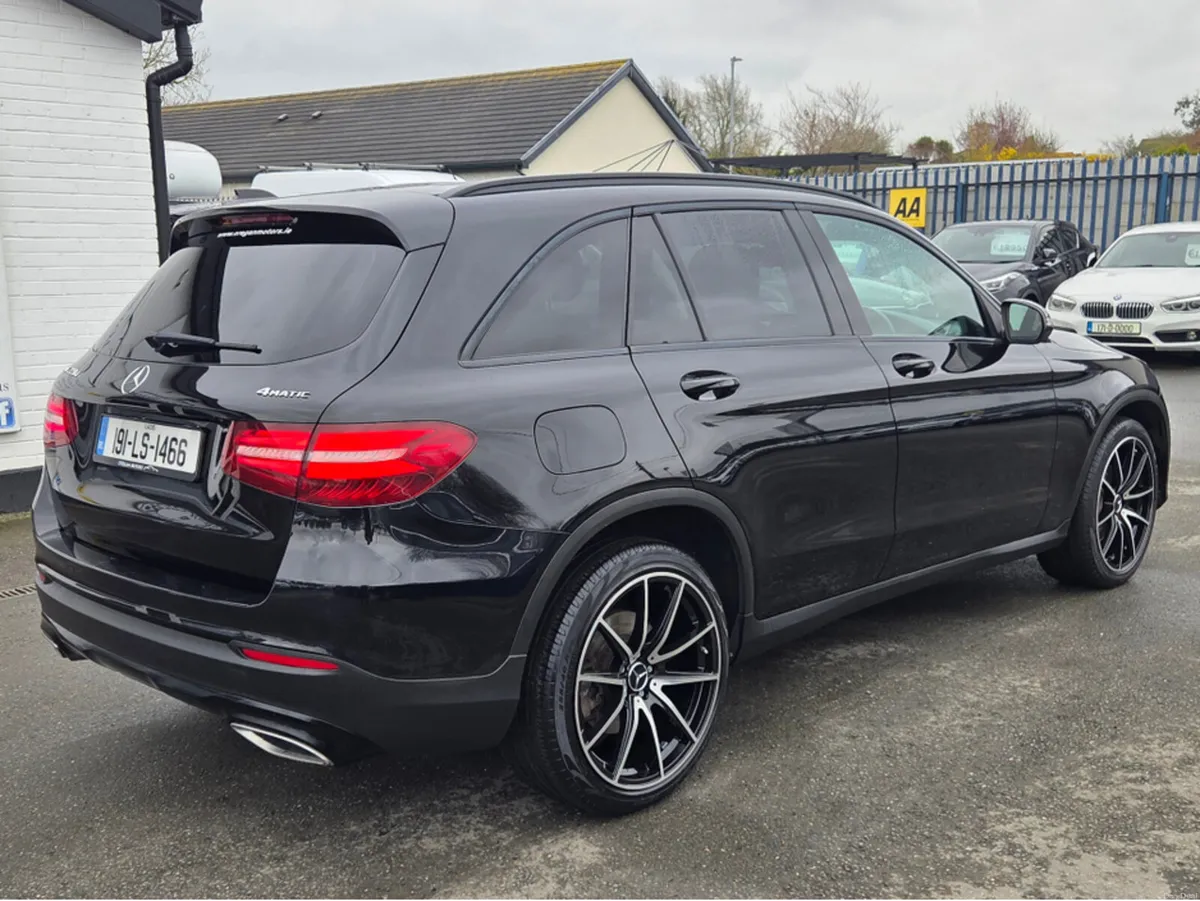 Mercedes-Benz GLC 220D URBAN EDITION  4-MATIC - Image 3