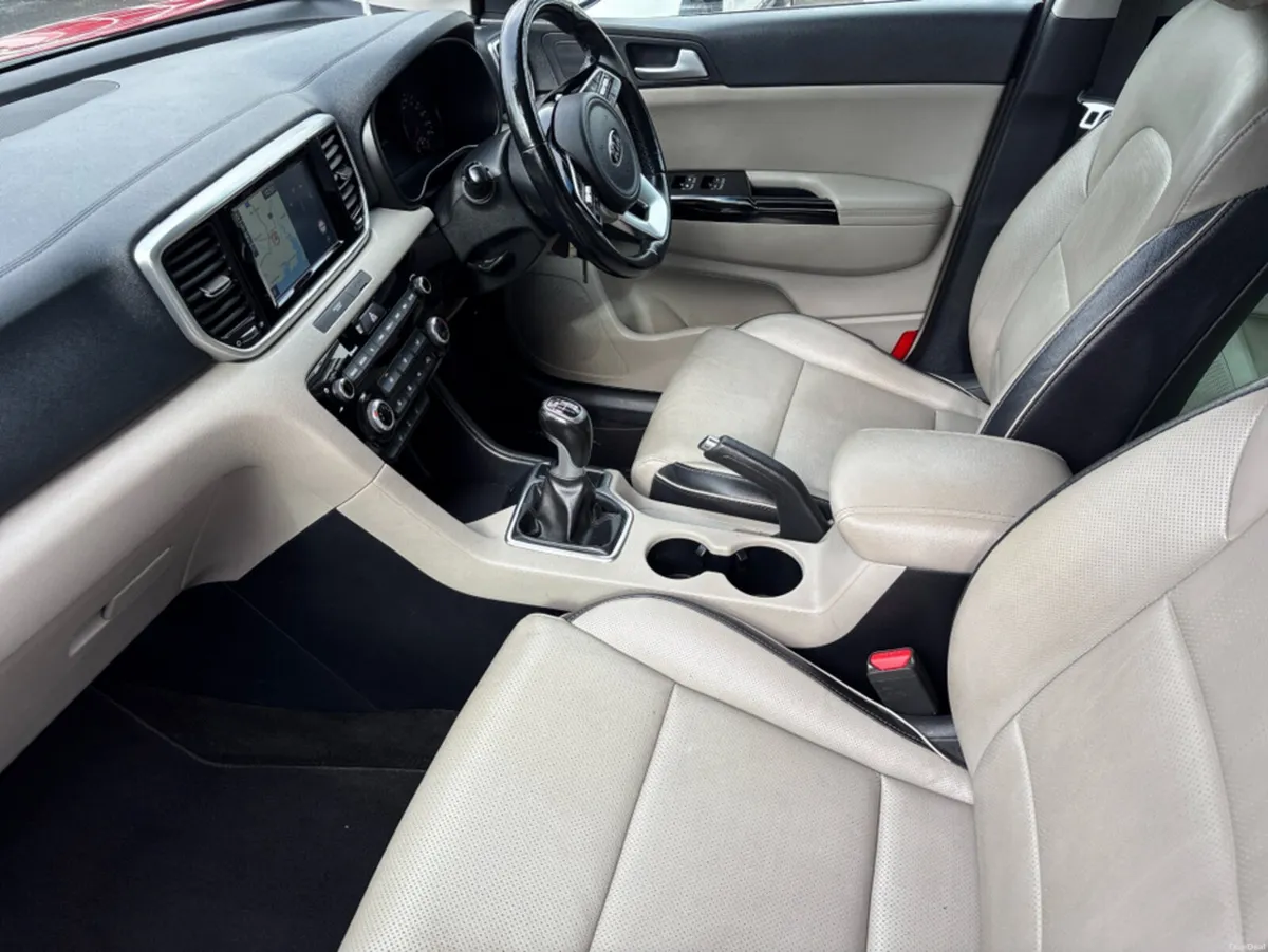Kia Sportage K3 5DR - Image 3