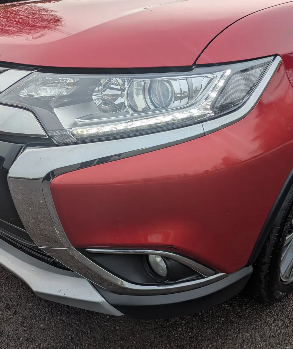 Mitsubishi Outlander/ AUTO/ 4X4 / NCT 02/27 - Image 4