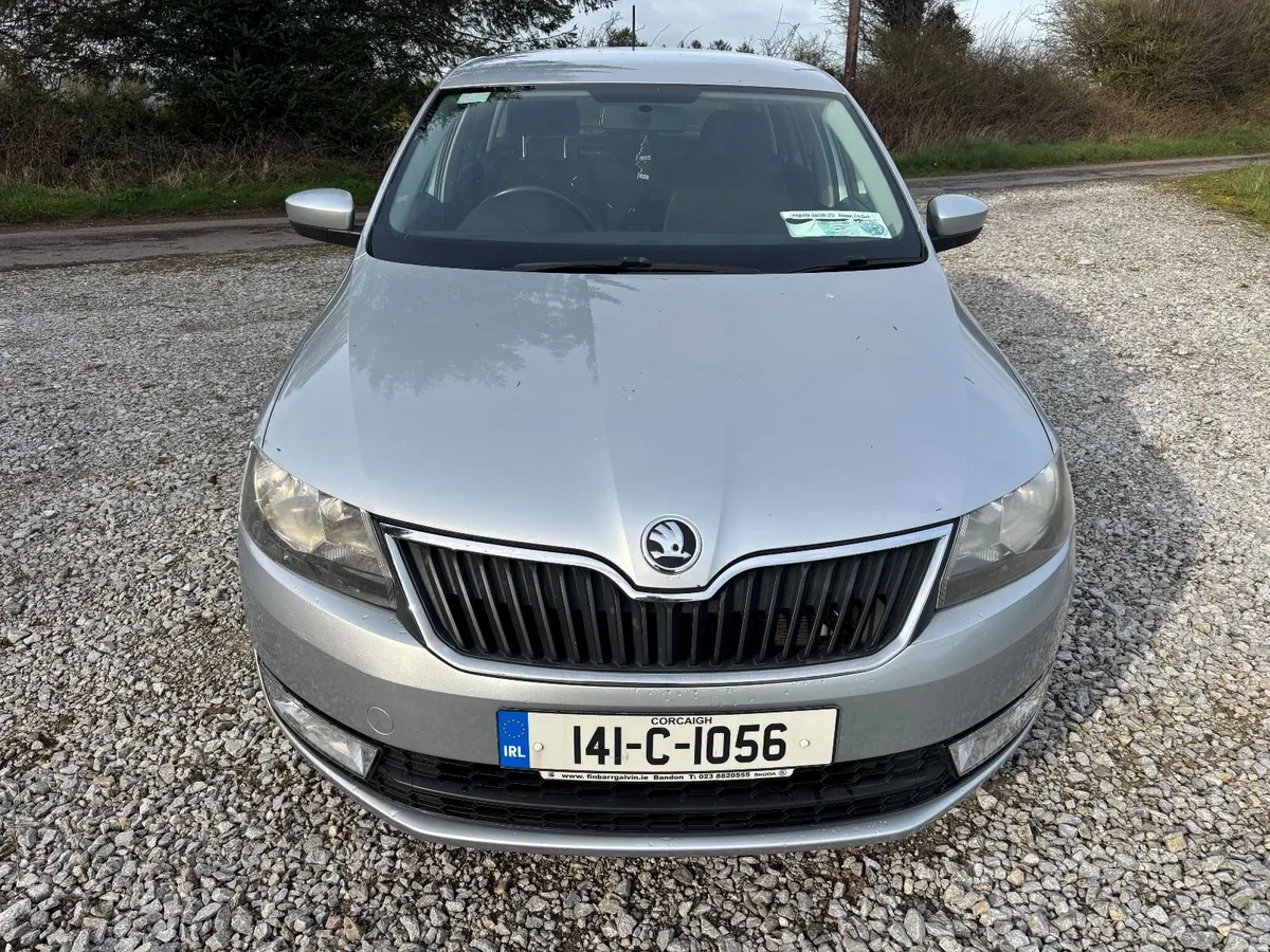 Low miles Skoda Rapid 2014 1,2 petrol - Image 4