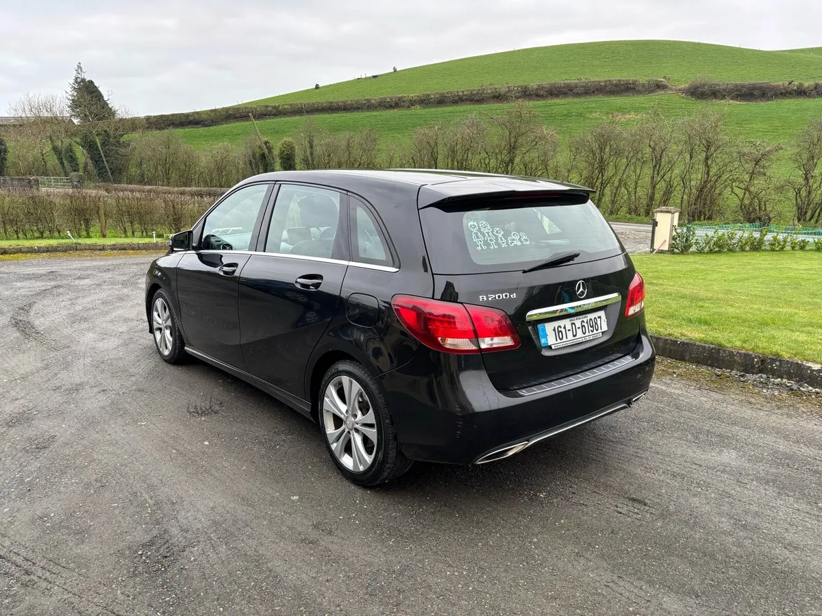 Mercedes B Class 2016 - Image 2