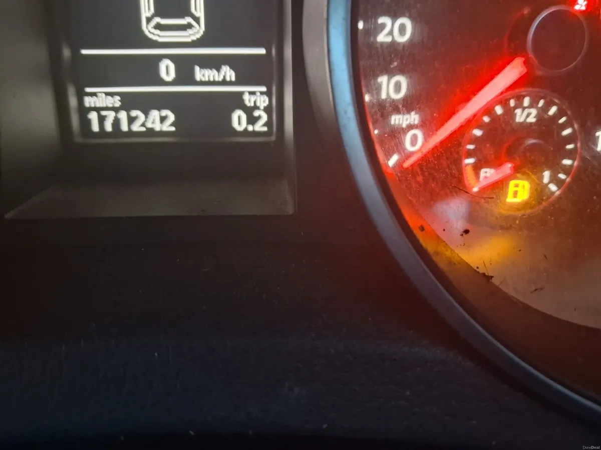 Volkswagen Golf 2010 - Image 2