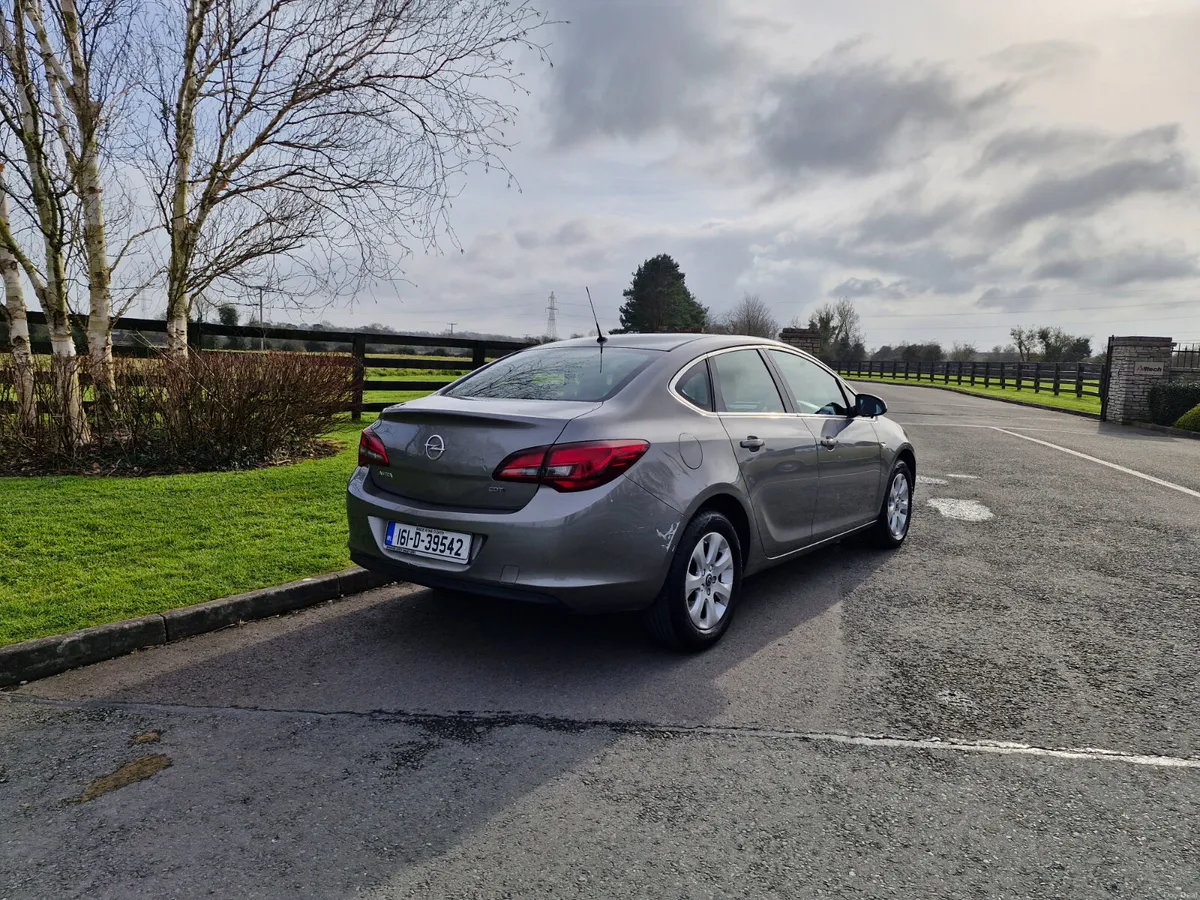 Opel Astra Diesel  (NCT TESTED AND TAXED)!!! - Image 3