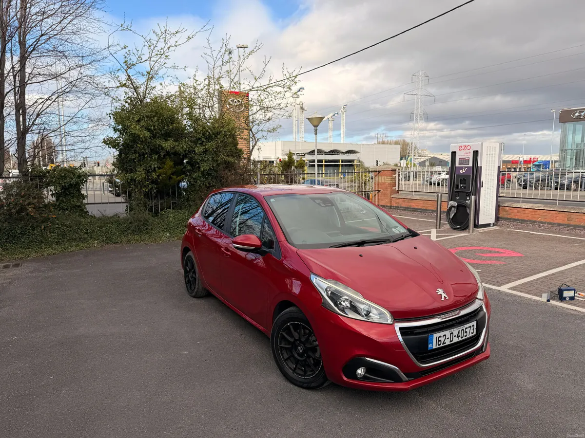 Peugeot 208 2016 Automatic - Image 3