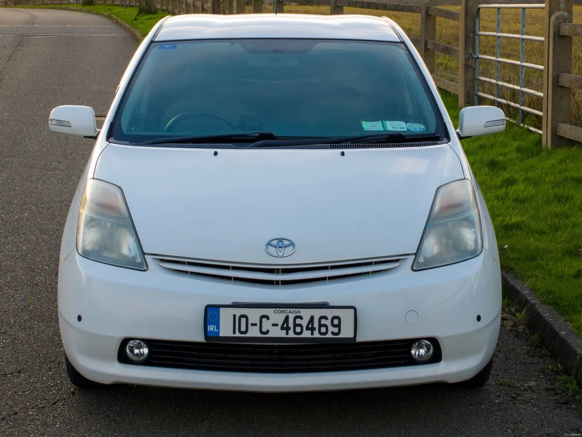 Toyota Prius 2010 Auto Hybrid - Image 3