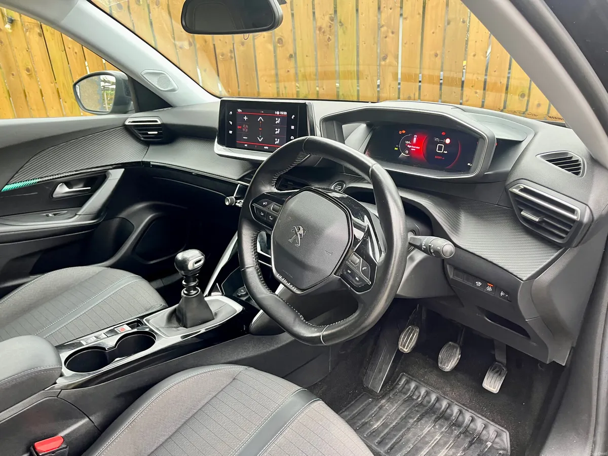 Peugeot 2008 2022 - Image 5
