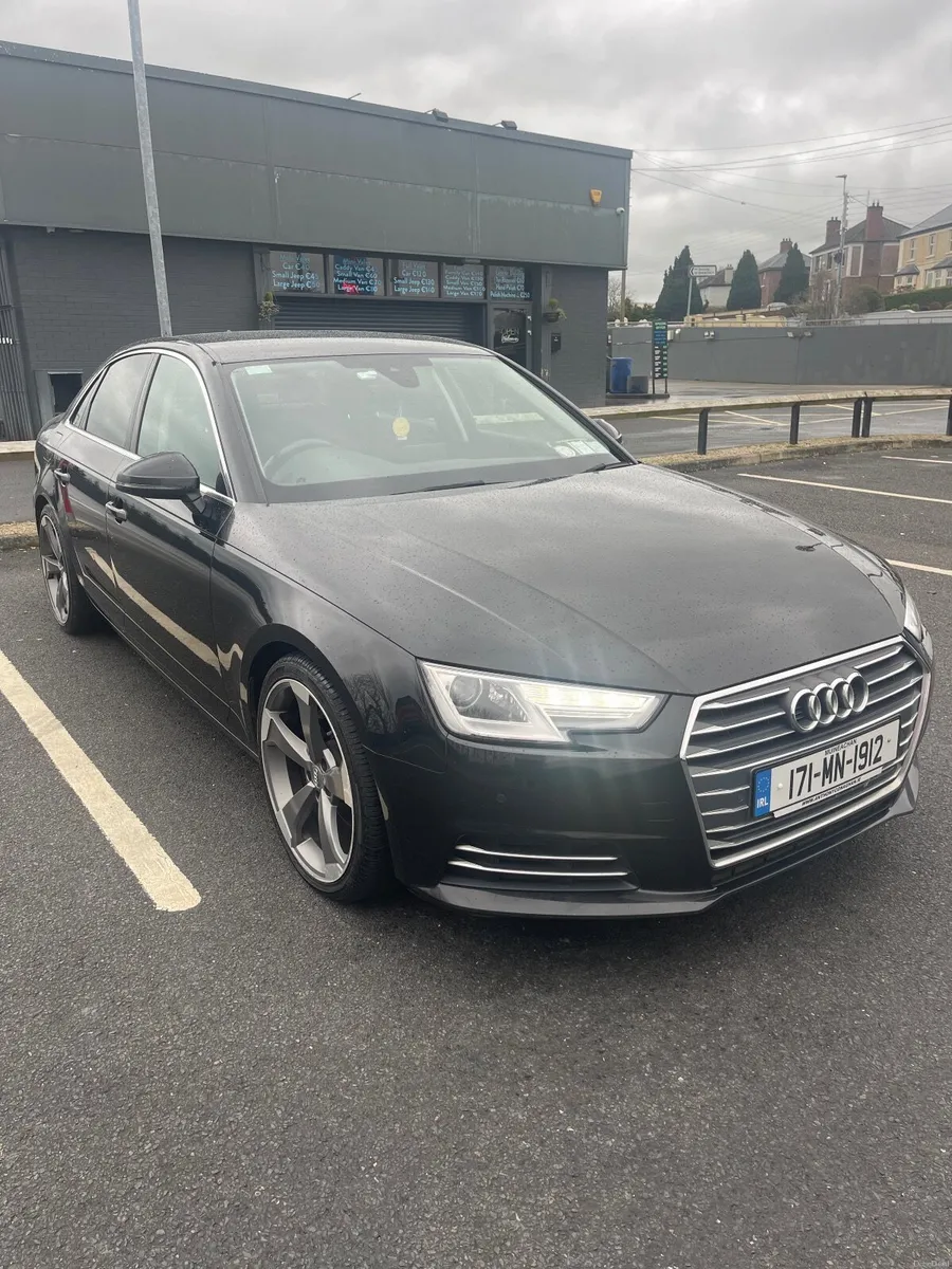 2017 A4 Audi - Image 2