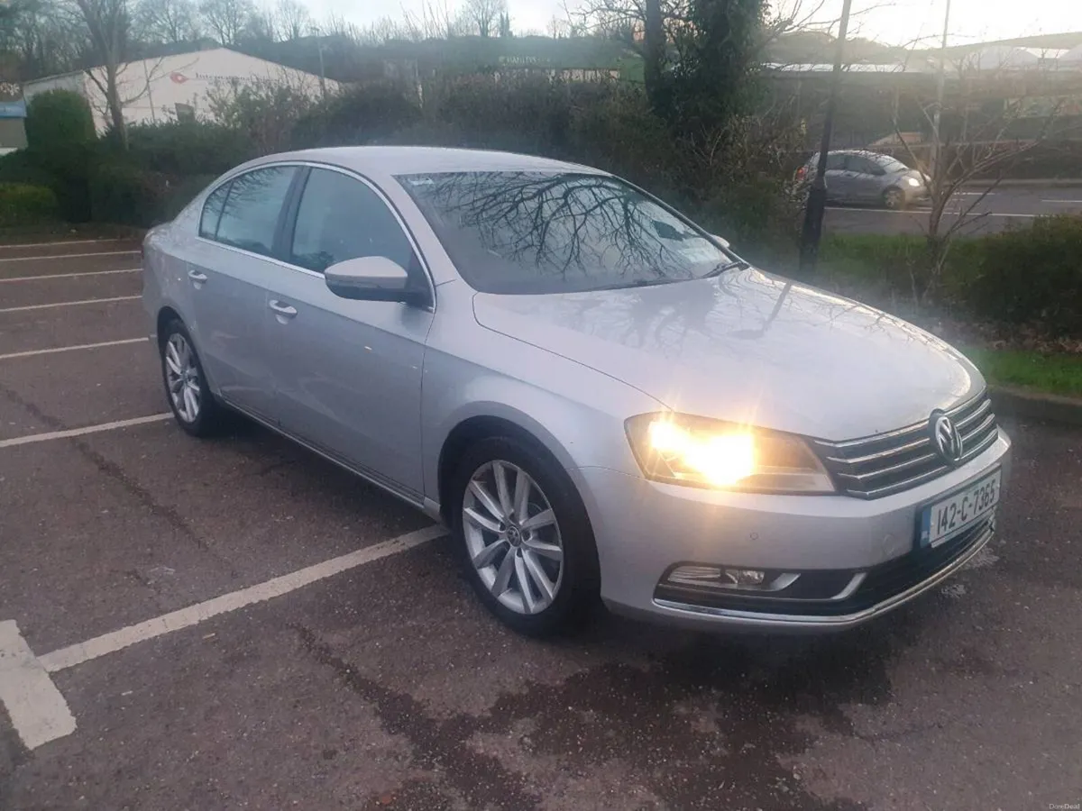 2014 VW PASSAT DIESEL TDI - Image 1