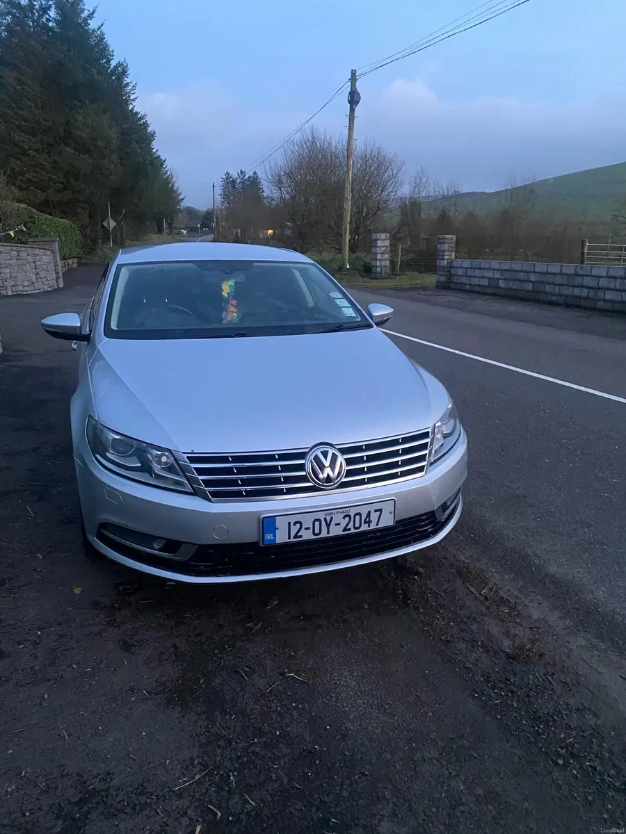 12 Volkswagen Passat CC - Image 1