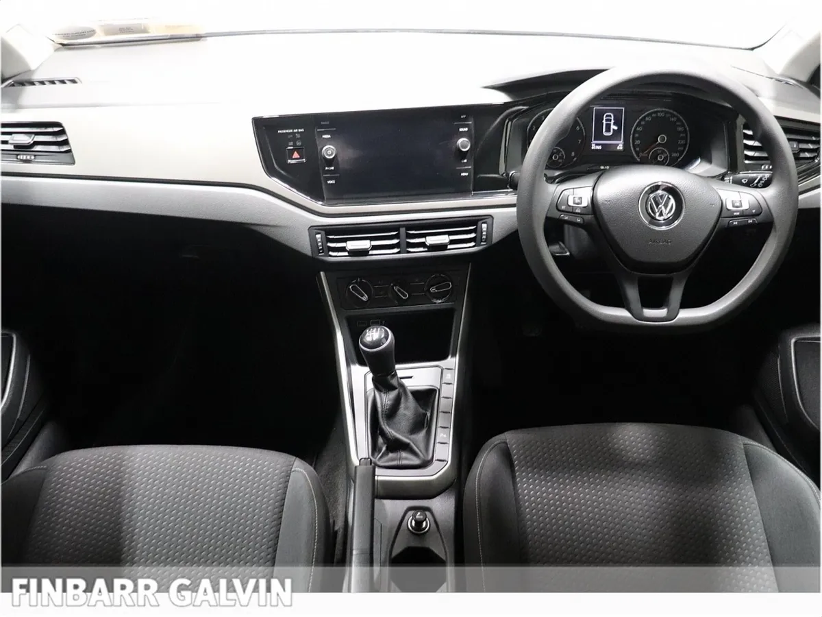 VW  Polo COMFORTLINE  1.0  LITRE 65 BHP - Image 4