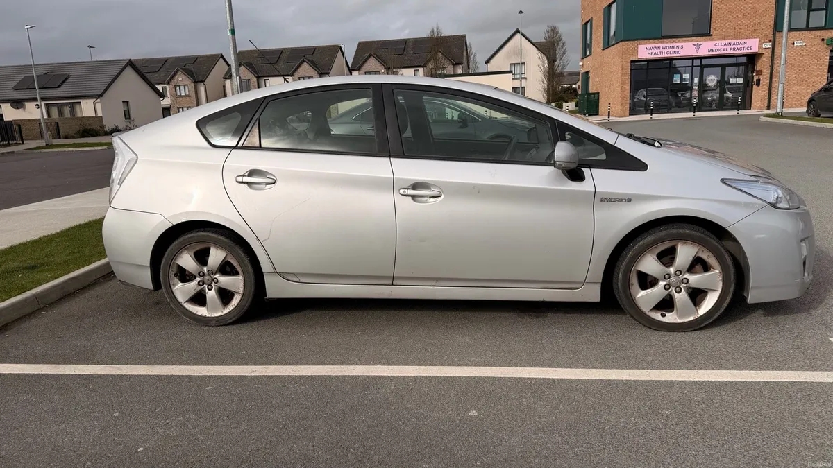 Toyota Prius - Image 3