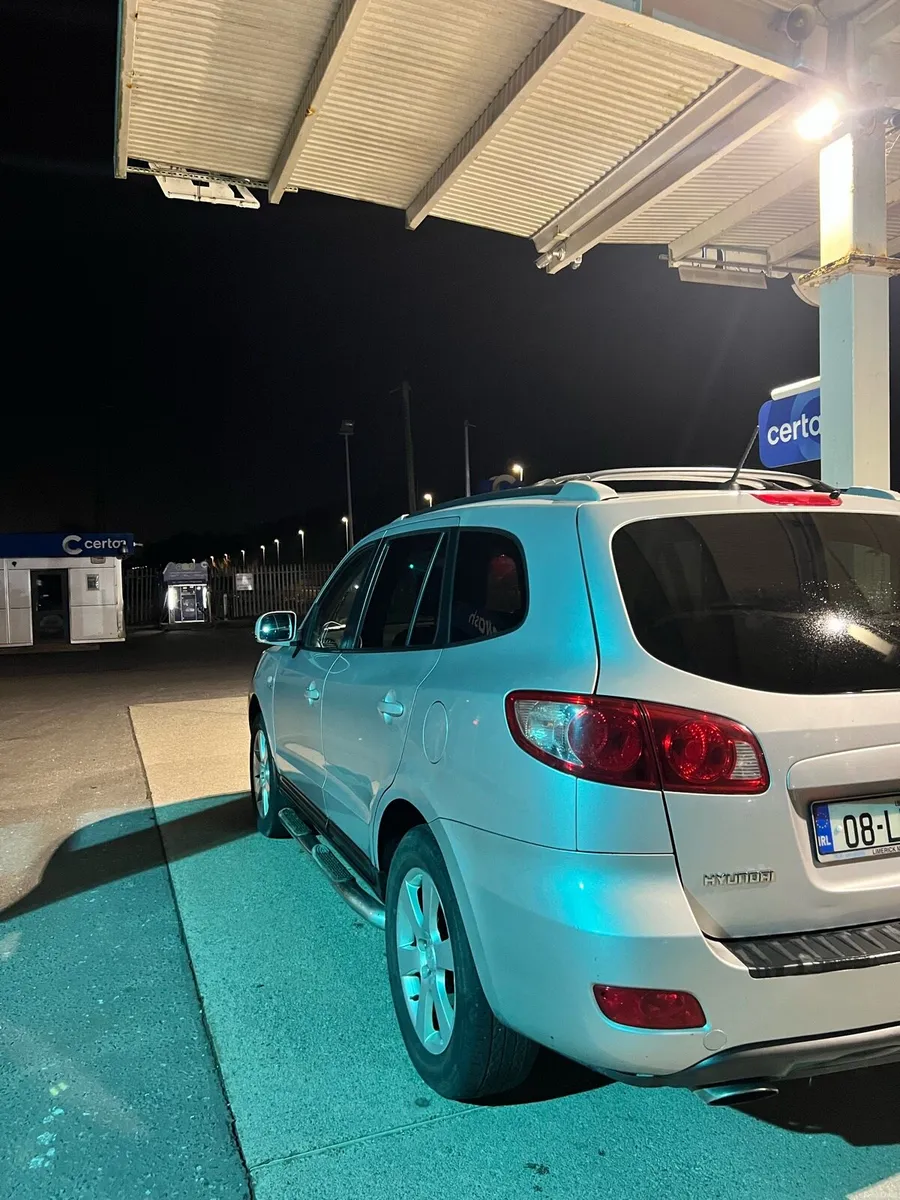 2008 Hyundai Santa Fe 4WD - Image 4